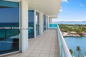 5025 Collins Ave in Miami Beach, FL - Building Photo - Building Photo