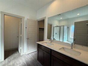 12810 Harlesden Ln in Houston, TX - Building Photo - Building Photo