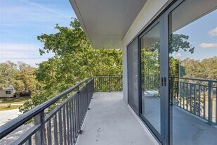 840 NE 130th St in North Miami, FL - Building Photo