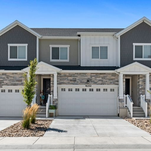 property at 16232 S Truss Dr