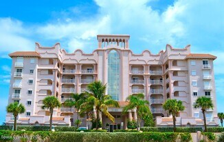 2075 Jimmy Buffett Mem Hwy in Indian Harbour Beach, FL - Building Photo