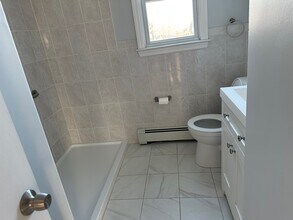261 East Ave, Unit 2BR-1BA in Norwalk, CT - Foto de edificio - Building Photo