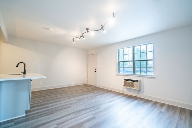 139 E Butler Ave in Ambler, PA - Building Photo - Building Photo