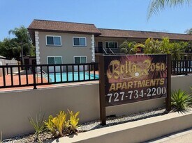 411 S Nimbus Ave, Unit 3 in Clearwater, FL - Building Photo