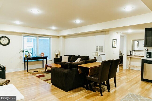 1430 South St in Philadelphia, PA - Building Photo - Building Photo