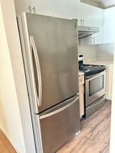 832 Fisgard St in Victoria, BC - Building Photo - Building Photo