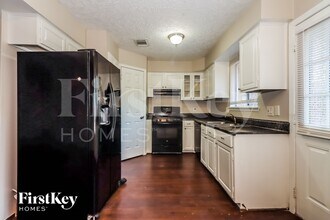 17538 Bonnie Sean Dr in Spring, TX - Foto de edificio - Building Photo