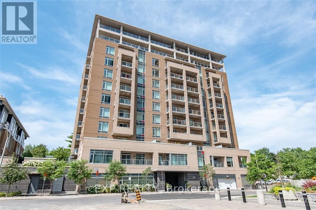 100-100 Champagne Ave S in Ottawa, ON - Building Photo