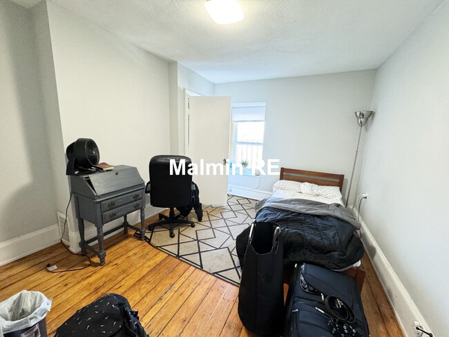 94 Mount Pleasant Ave, Unit 2 in Boston, MA - Building Photo - Building Photo