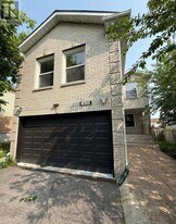 1620 McBrady Crescent in Pickering, ON - Building Photo