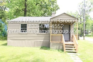 6533 Grasselli Rd in Fairfield, AL - Building Photo