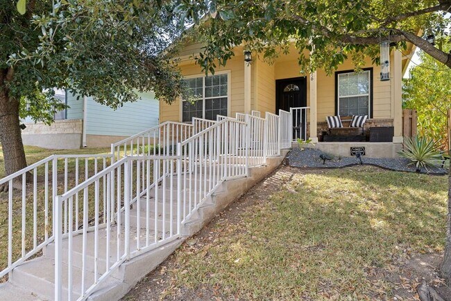 5916 Pinon Vista Dr in Austin, TX - Building Photo - Building Photo