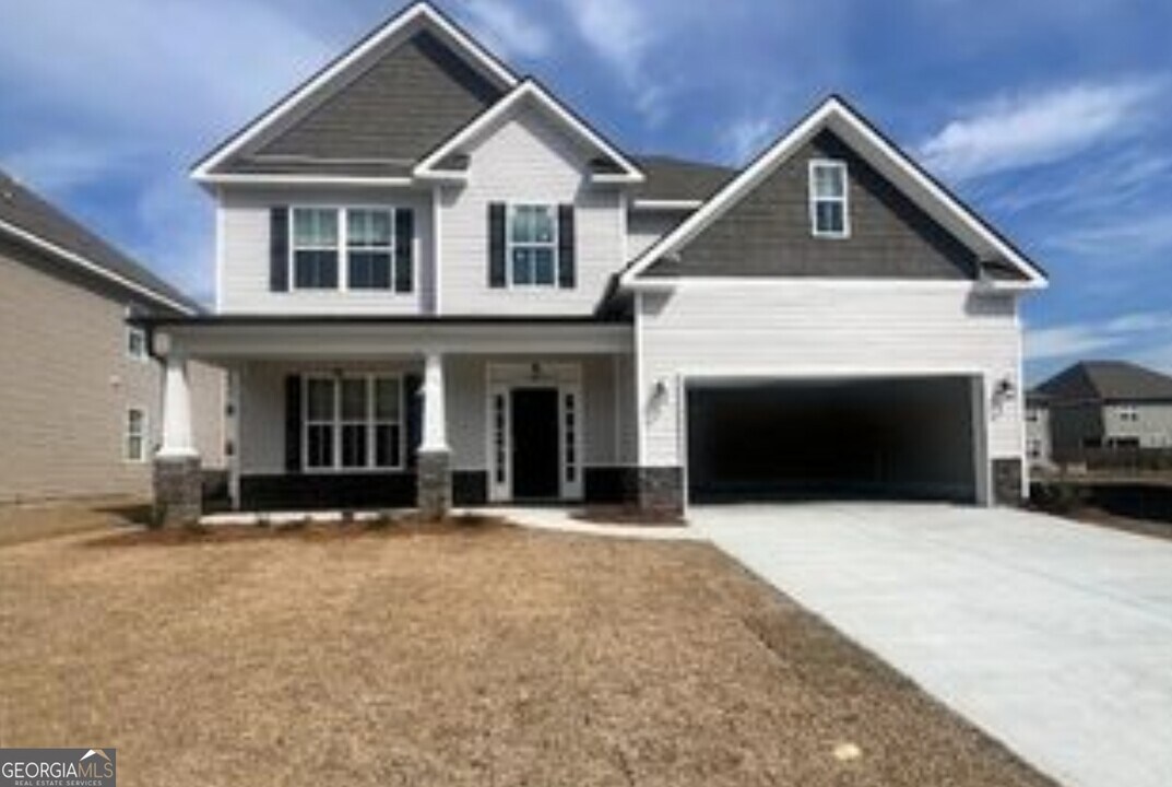 135 Sams Dr in Guyton, GA - Building Photo