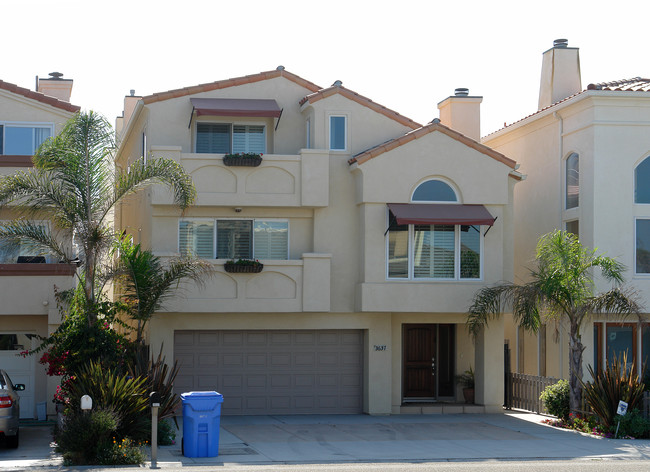 3637 Sunset Ln in Oxnard, CA - Building Photo - Building Photo