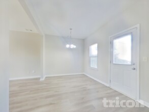 30 Wyndham Ct in Cartersville, GA - Foto de edificio - Building Photo