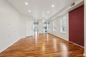 310 Palisade Ave in Jersey City, NJ - Building Photo - Building Photo