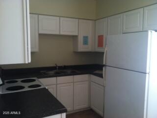 423 S Mitchell Dr in Tempe, AZ - Building Photo - Building Photo