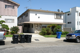 974 S New Hampshire Ave in Los Angeles, CA - Building Photo - Building Photo