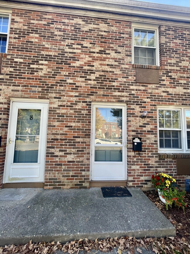 173 Spruce St in Manchester, CT - Building Photo - Building Photo