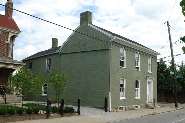 563 W Short St in Lexington, KY - Building Photo - Building Photo