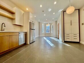1607 Tremont St in Boston, MA - Building Photo - Building Photo