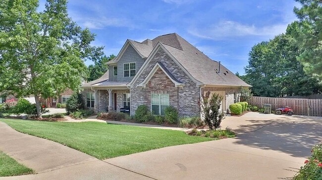 property at 2169 Columbia Dr