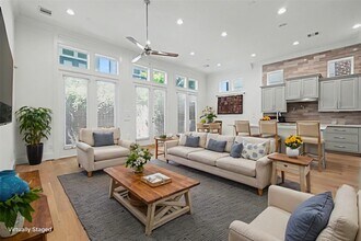 2713 Kinsley Oaks Dr in Houston, TX - Building Photo - Building Photo