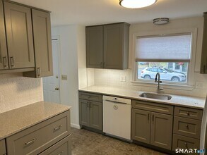 140 Flagg Rd in West Hartford, CT - Building Photo - Building Photo