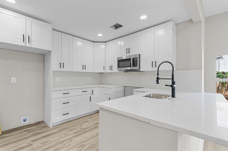 634 37th St in West Palm Beach, FL - Building Photo