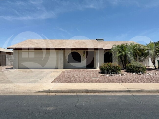 property at 2862 E Dolphin Ave
