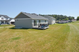 6659 Aster Ln NW in Rochester, MN - Building Photo - Building Photo