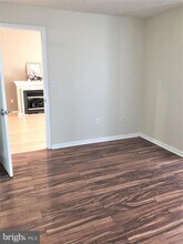 715 6th St NW-Unit -303 in Washington, DC - Foto de edificio - Building Photo