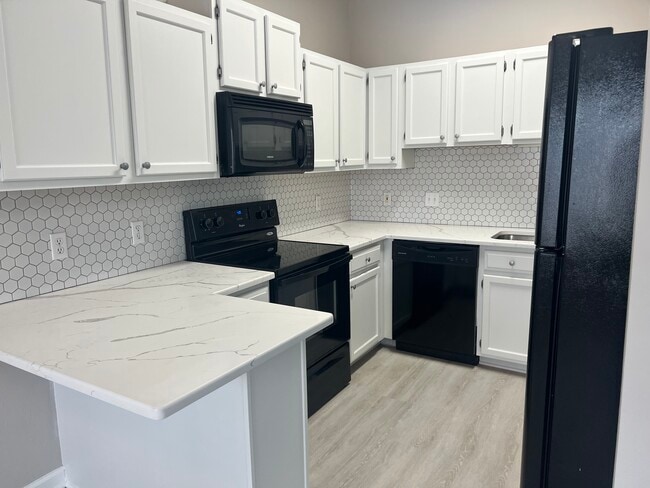 2211 Hickory Manor Way, Unit 2211 Hickory Manor in Knoxville, TN - Building Photo - Building Photo