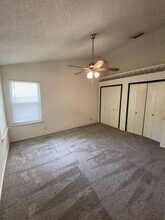 7423 Lazy Trails in San Antonio, TX - Building Photo - Building Photo