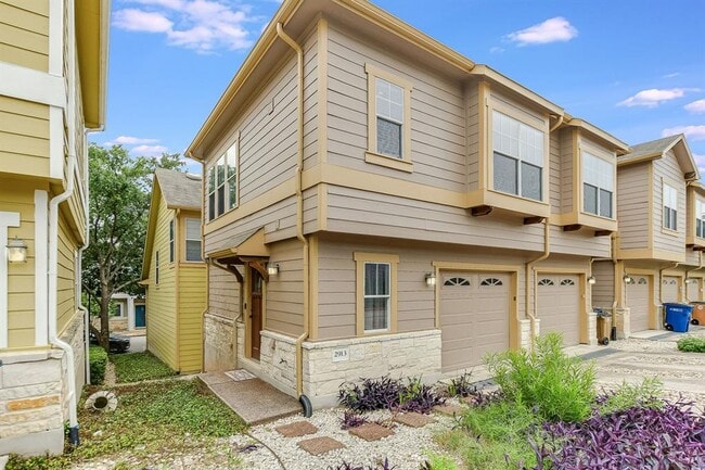 property at 2913 Saville Loop