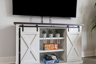 28294 Ferry Rd, Unit ID1366972P in Warrenville, IL - Building Photo - Building Photo