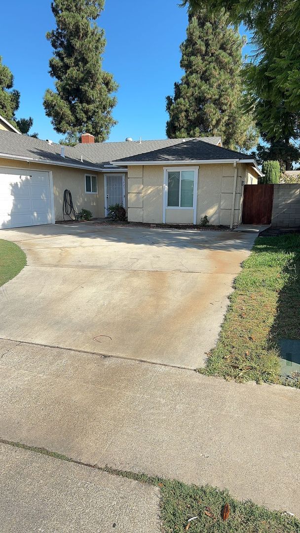 1921 E Cortney Way in Anaheim, CA - Building Photo - Building Photo