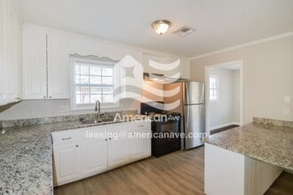 227 Marian Dr in Prattville, AL - Foto de edificio - Building Photo