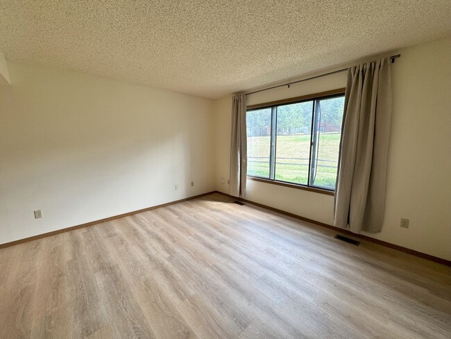 640 Coraline Ave in Woodland Park, CO - Building Photo - Building Photo
