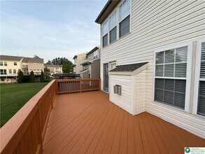 4539 Jasmine Dr in Center Valley, PA - Building Photo - Building Photo