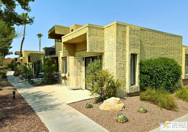 property at 5304 Los Coyotes Dr