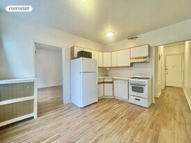 200 W 109th St in New York, NY - Building Photo