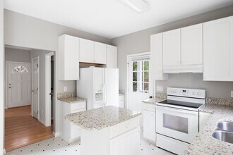 230 Forbush Mountain Dr in Chapel Hill, NC - Building Photo - Building Photo