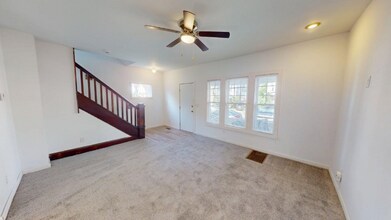 239 S Harris Ave in Columbus, OH - Foto de edificio - Building Photo