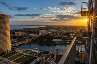 777 N Ashley Dr in Tampa, FL - Building Photo