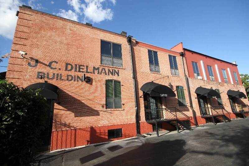 710 S Medina St in San Antonio, TX - Building Photo
