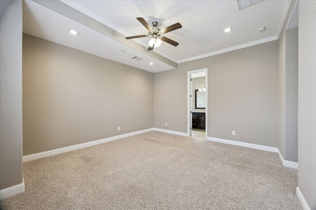 property at 1113 W 18th St