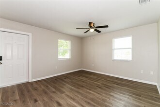 1703 NW 19th St in Cape Coral, FL - Building Photo - Building Photo