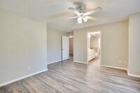 10037 Morocco Rd photo'