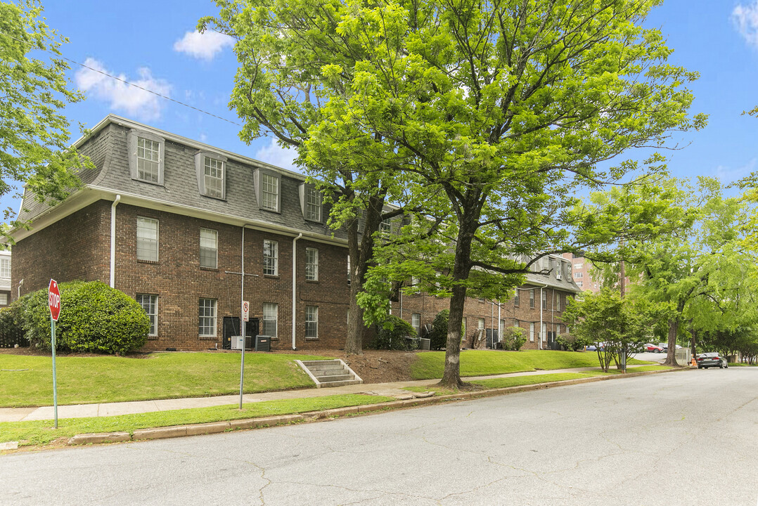 Rhodes Villas in Birmingham, AL - Building Photo